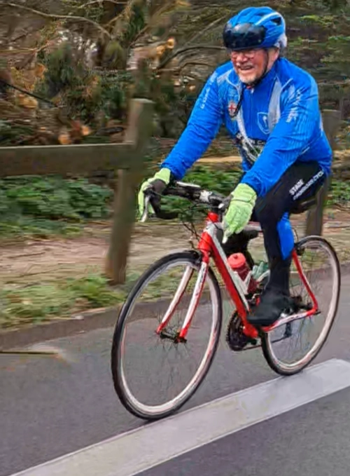 Un cycliste du Stade Croisicais lors d’une sortie de cyclotourisme au Croisic.
